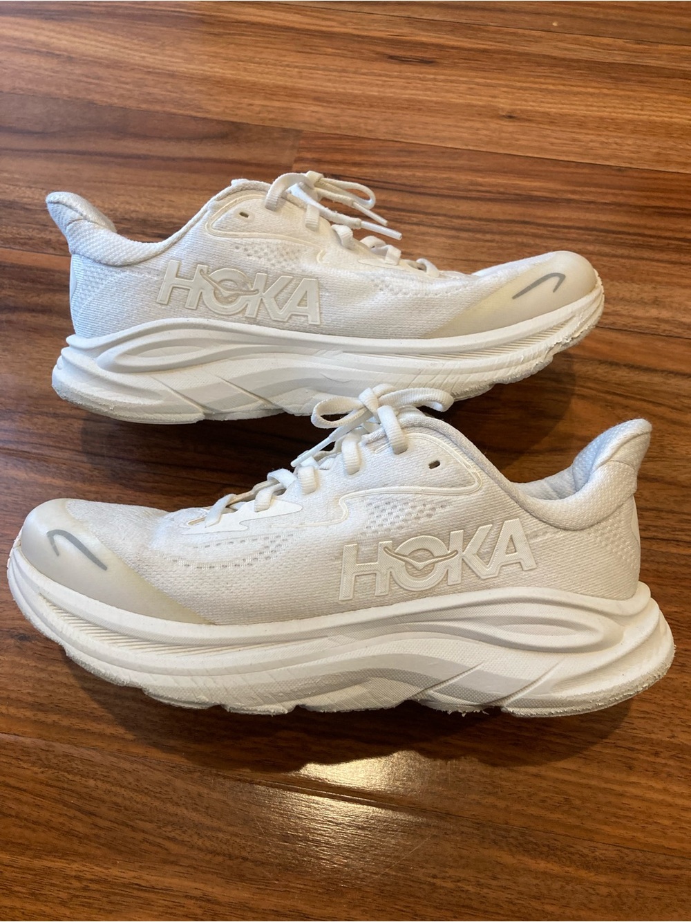 Big Kids Hoka One One Clifton 10 Running Shoes White 1168860 WWH SZ 5MD